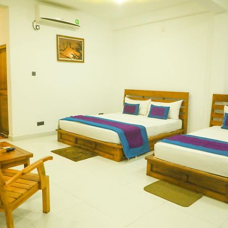 Athkandura Hotel Хабарана Экстерьер фото