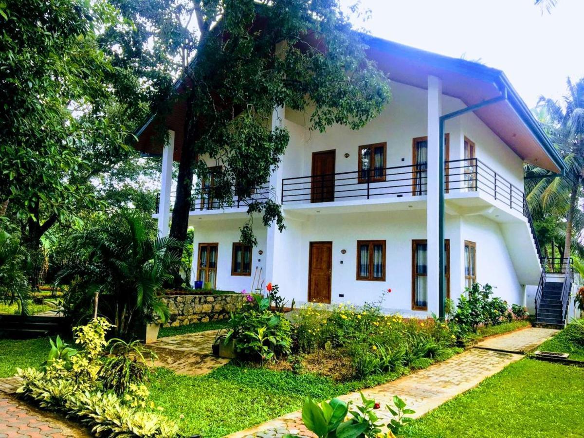 Athkandura Hotel Хабарана Экстерьер фото