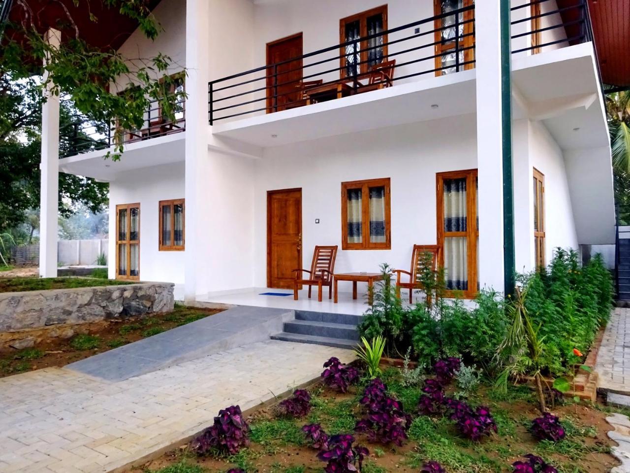 Athkandura Hotel Хабарана Экстерьер фото
