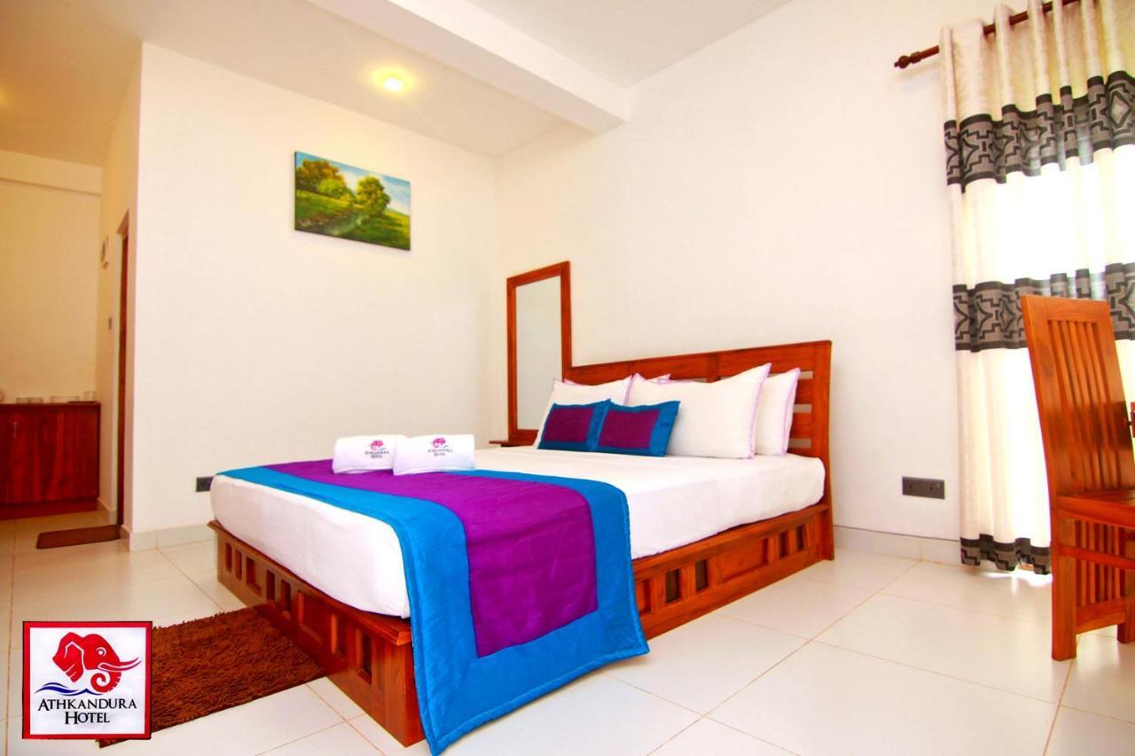 Athkandura Hotel Хабарана Экстерьер фото