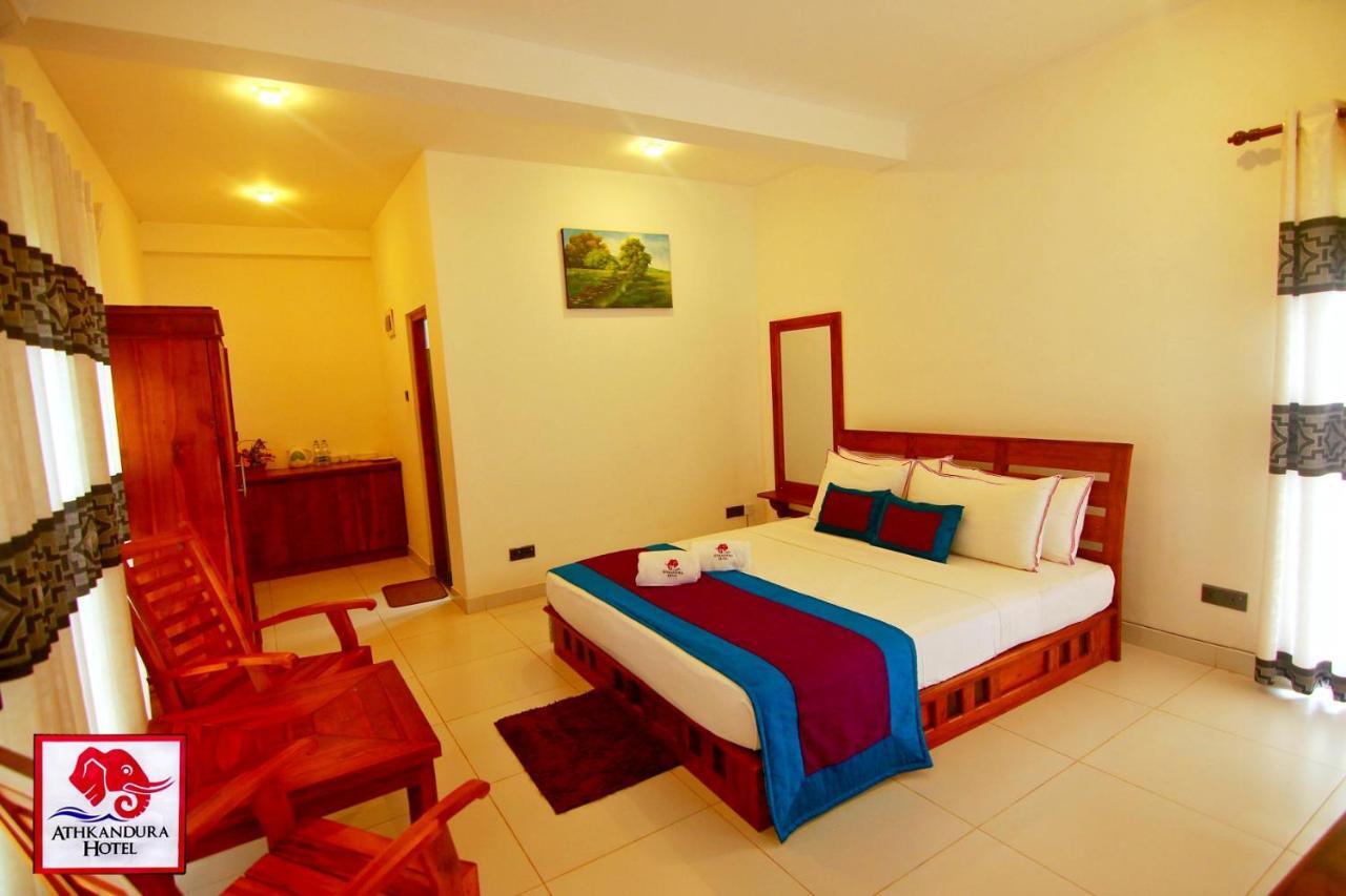 Athkandura Hotel Хабарана Экстерьер фото