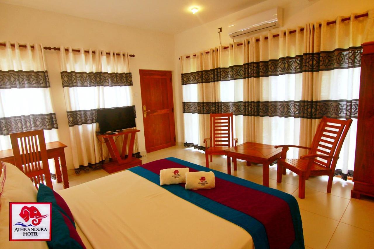 Athkandura Hotel Хабарана Экстерьер фото